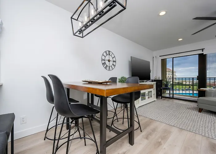 Gulf Side Townhomes 20 *